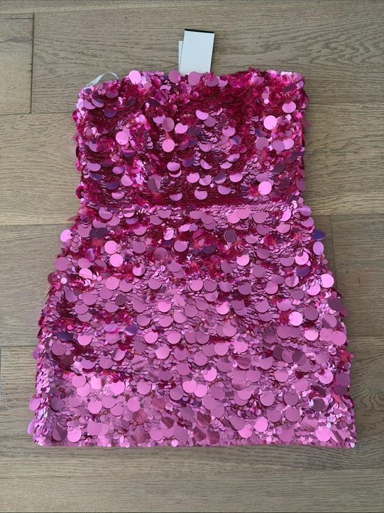 Retrofete Dresses & Skirts - Retrofete Pink Sequin Strapless Mini Dress